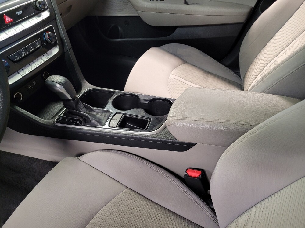 2018 Hyundai Sonata in Clearwater, FL 33764 - 18143890 26
