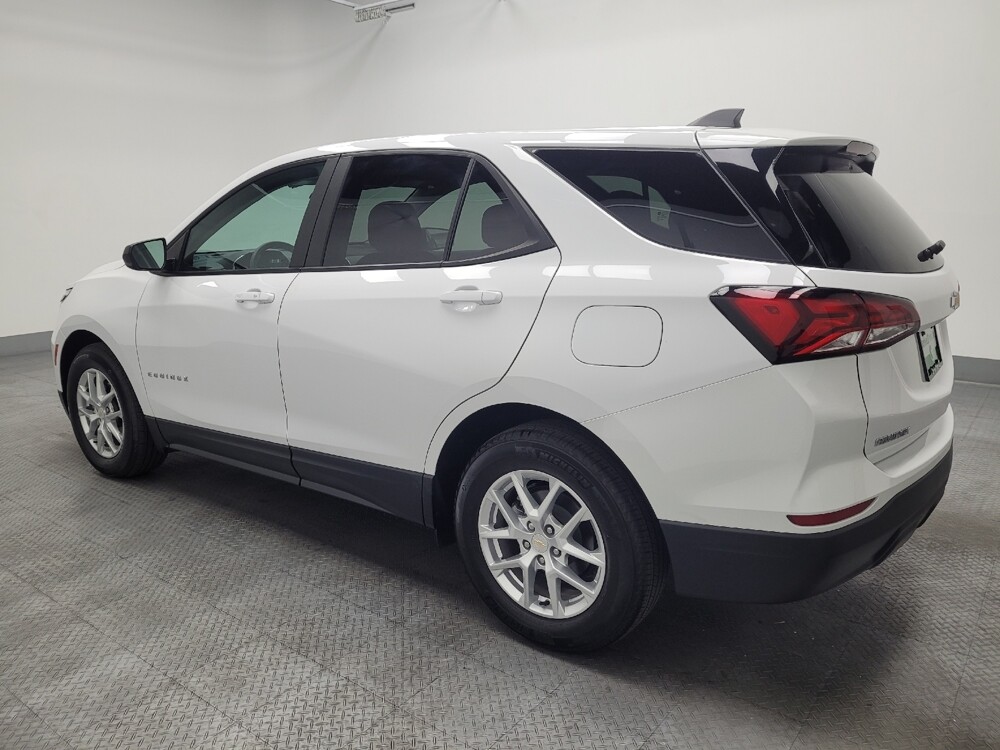 2023 Chevrolet Equinox in Las Vegas, NV 89104 - 18143892 3