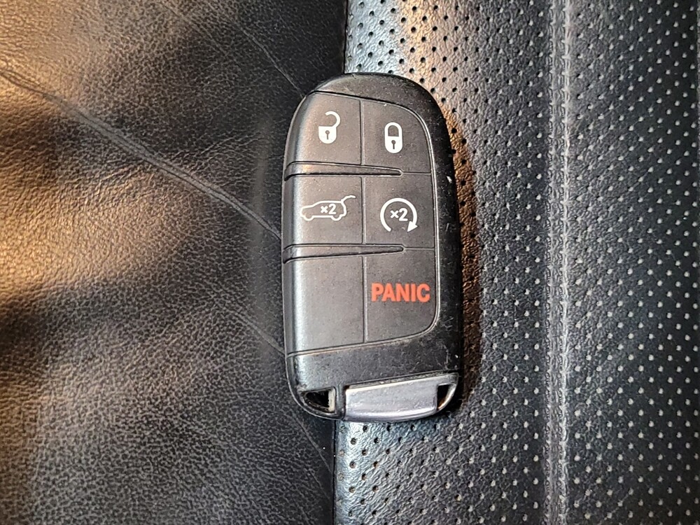 2020 Jeep Grand Cherokee in Kissimmee, FL 34744 - 18143899 32