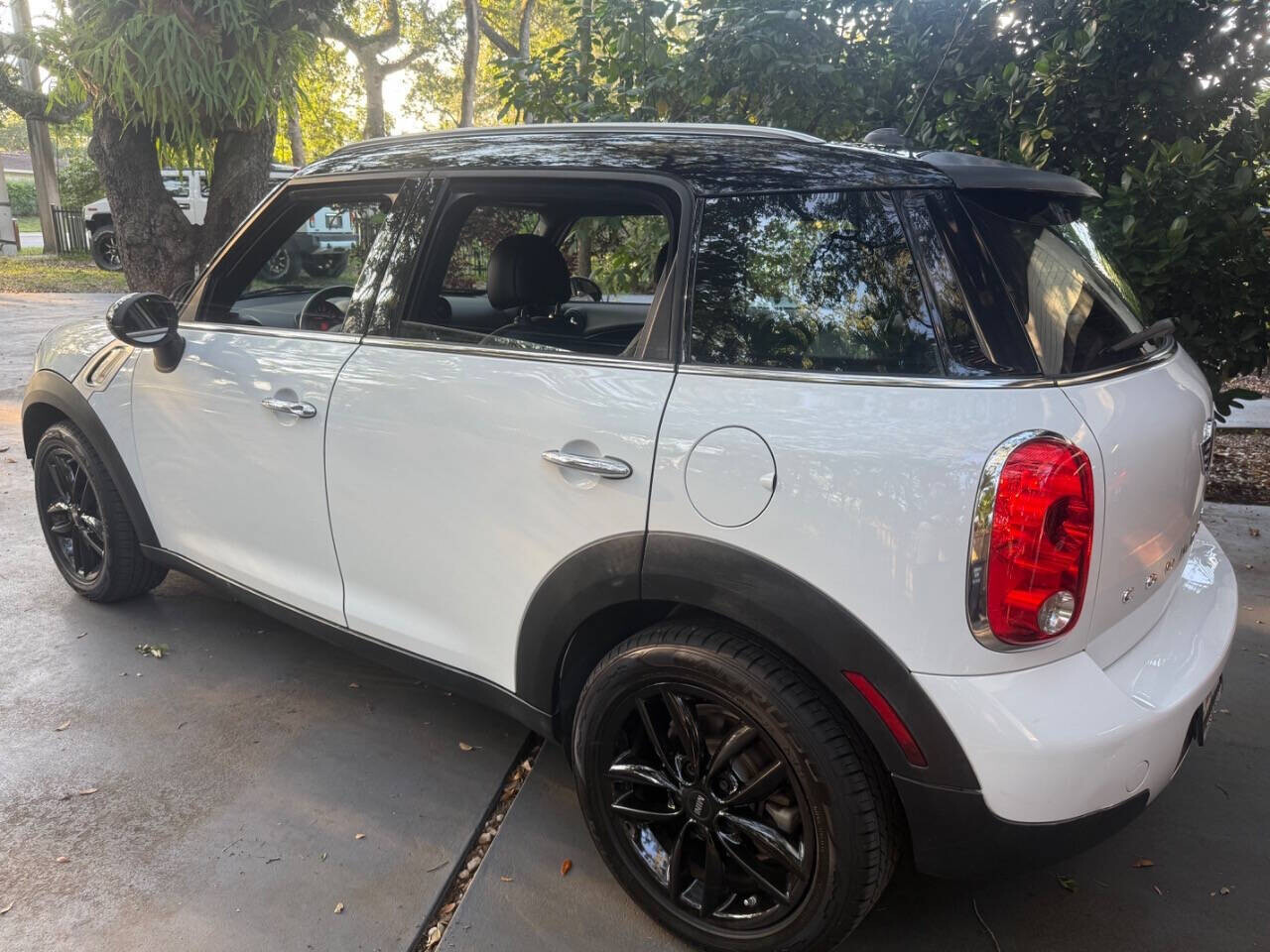 2016 MINI Cooper Countryman in Hollywood, FL 33023-1906 - 18143905 3