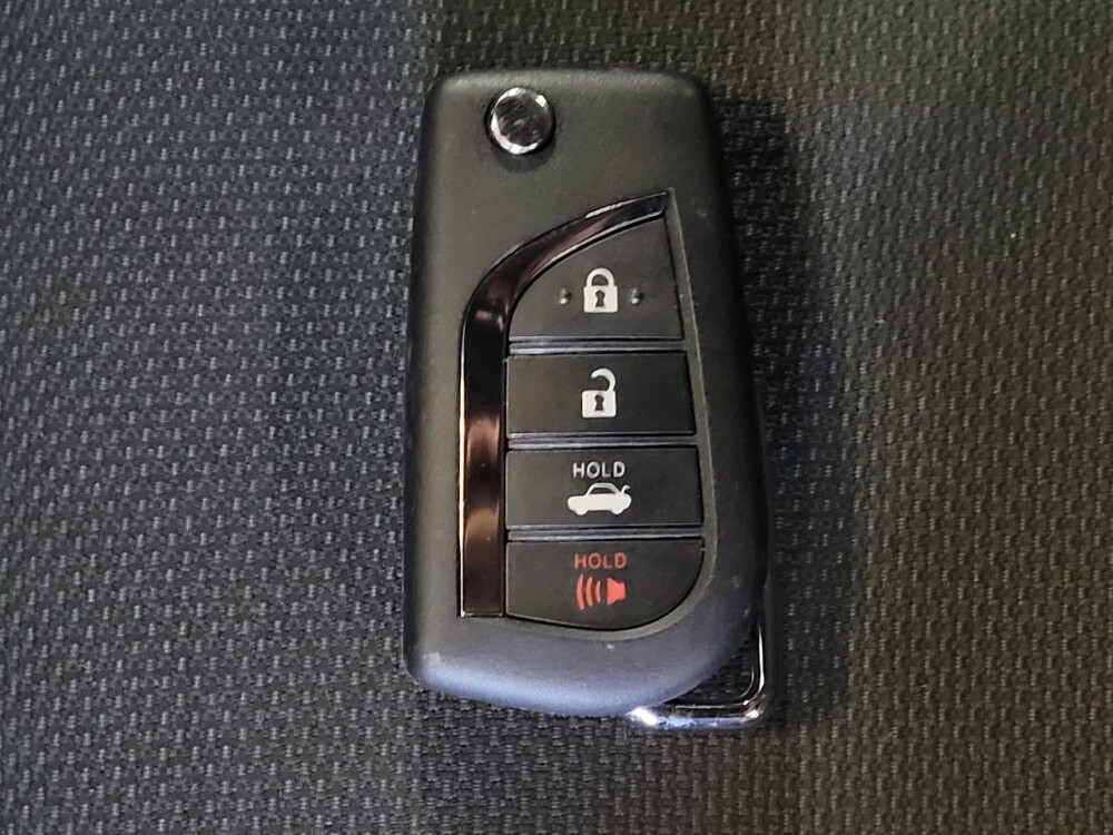 2021 Toyota Corolla in Salem, VA 24153 - 18143922 32