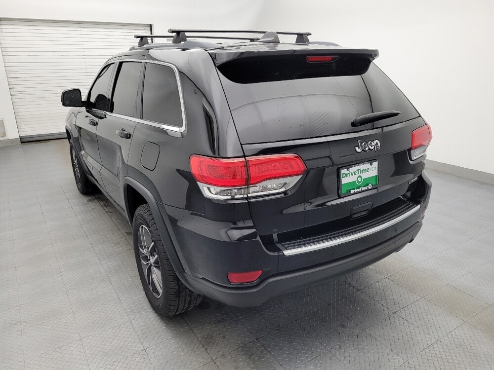 2017 Jeep Grand Cherokee in Columbia, SC 29210 - 18143941 5