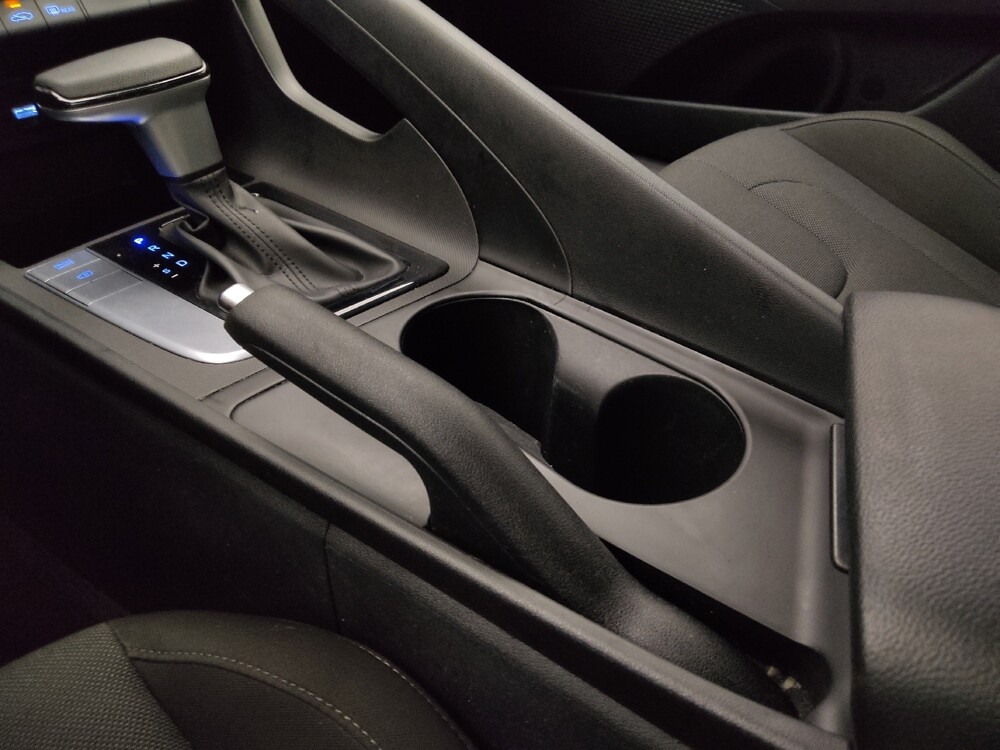 2025 Hyundai Elantra in Denver, CO 80012 - 18143948 26