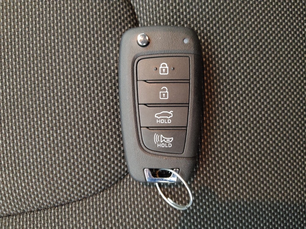 2025 Hyundai Elantra in Denver, CO 80012 - 18143948 32