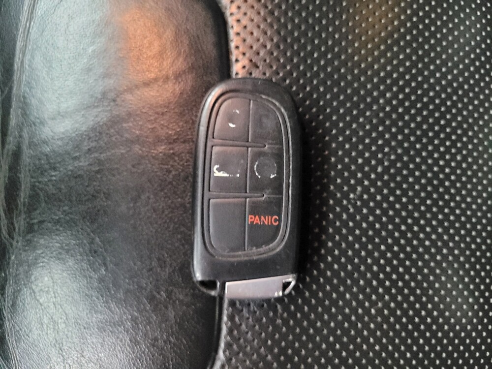2019 Jeep Cherokee in Memphis, TN 38115 - 18143953 32