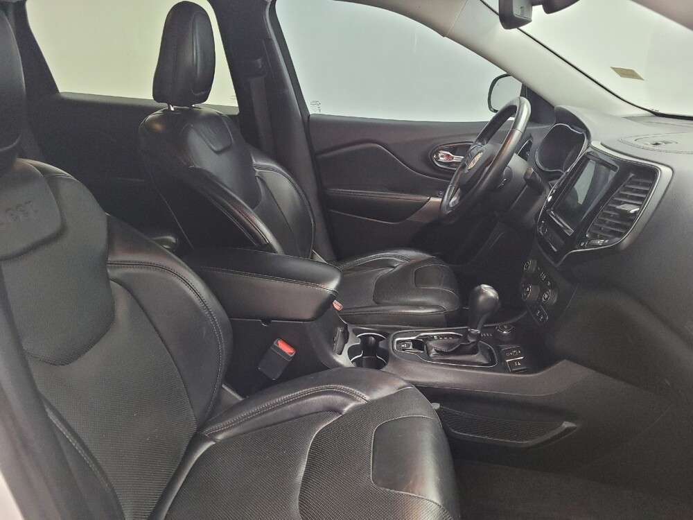 2019 Jeep Cherokee in Memphis, TN 38115 - 18143953 21