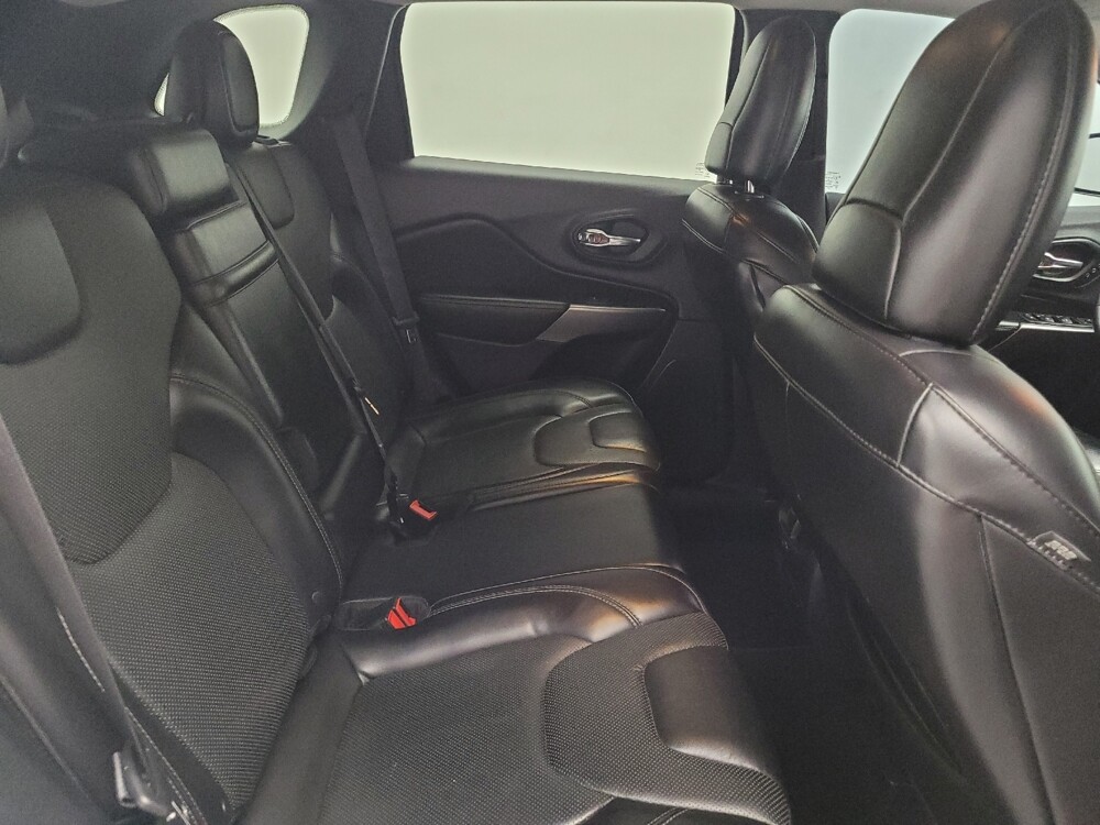 2019 Jeep Cherokee in Memphis, TN 38115 - 18143953 19