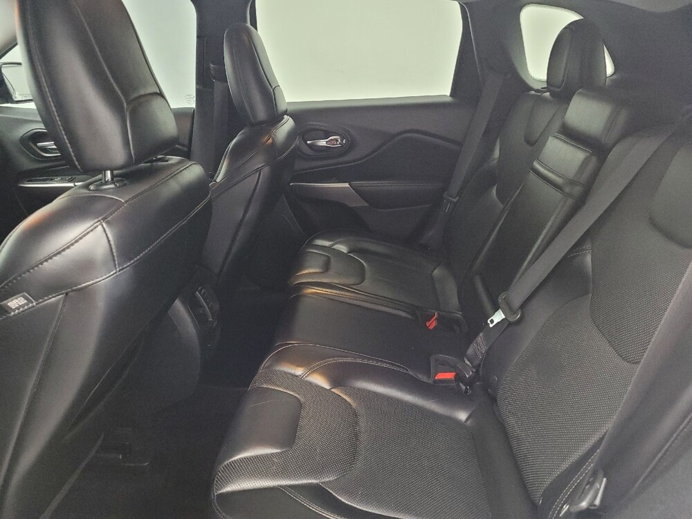 2019 Jeep Cherokee in Memphis, TN 38115 - 18143953 18