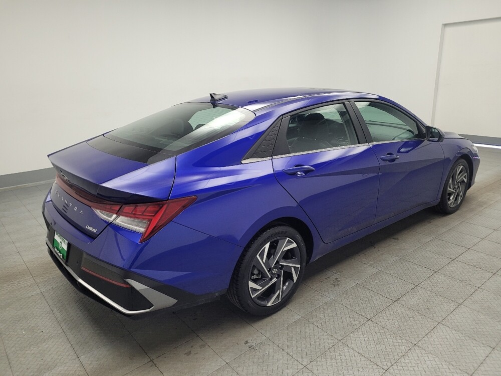 2024 Hyundai Elantra in Madison, TN 37115 - 18143965 9