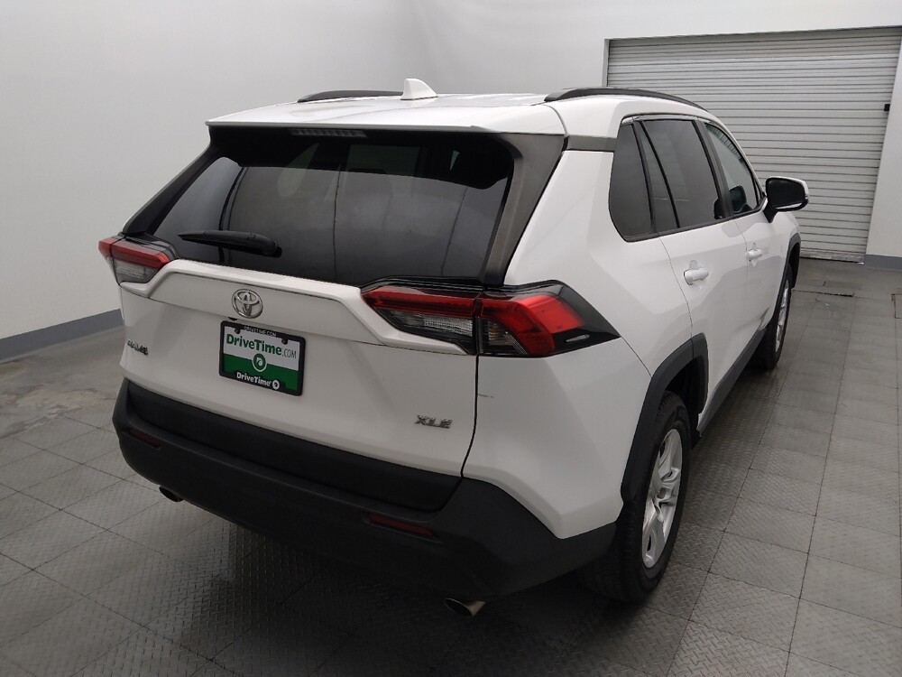 2019 Toyota RAV4 in Houston, TX 77074 - 18143966 7