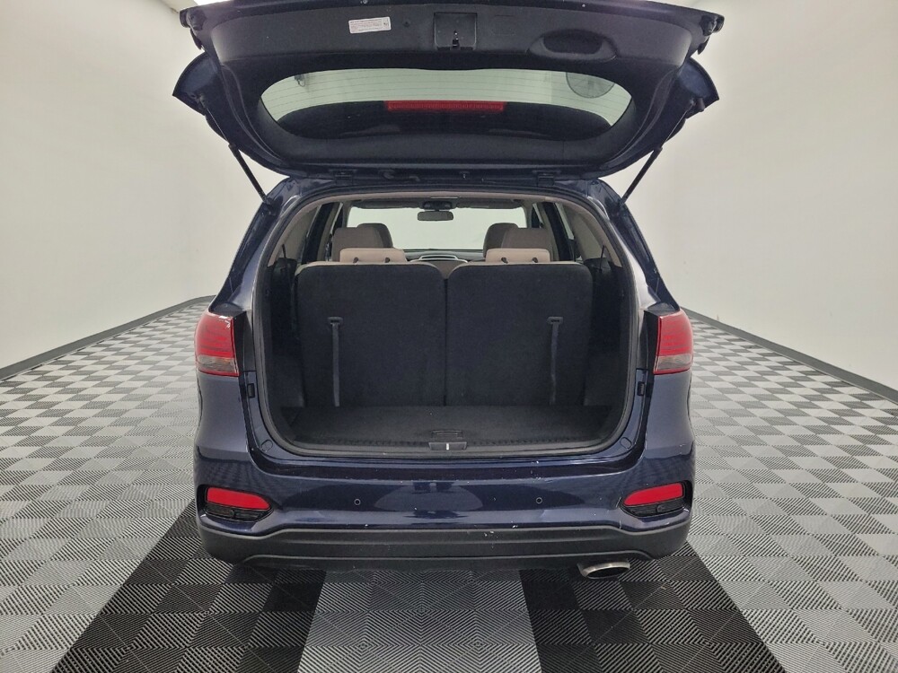 2020 Kia Sorento in Houston, TX 77074 - 18143970 29