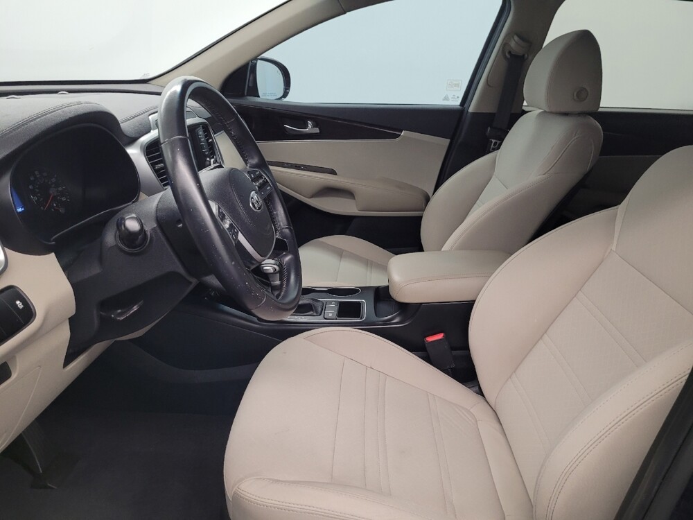 2020 Kia Sorento in Houston, TX 77074 - 18143970 17