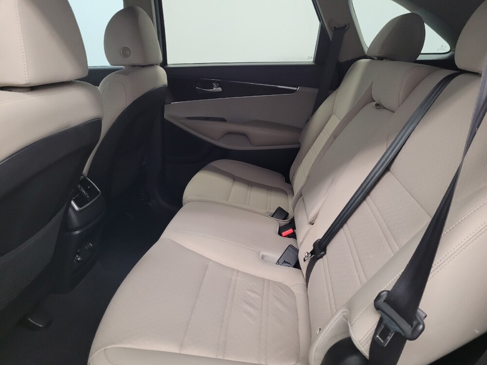 2020 Kia Sorento in Houston, TX 77074 - 18143970 18