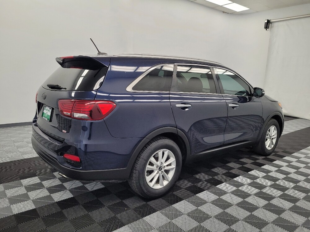 2020 Kia Sorento in Houston, TX 77074 - 18143970 10