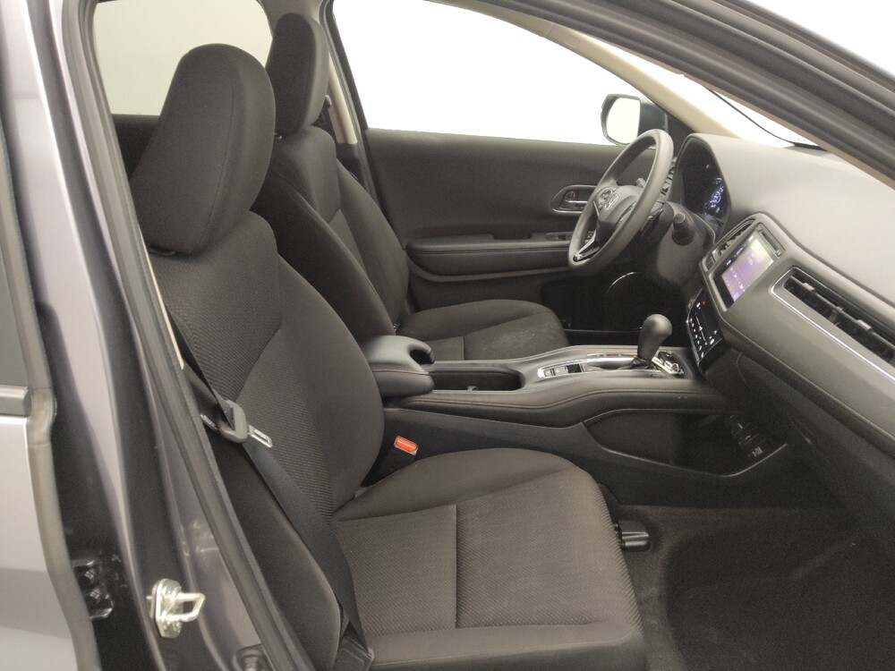 2018 Honda HR-V in Houston, TX 77034 - 18143974 21