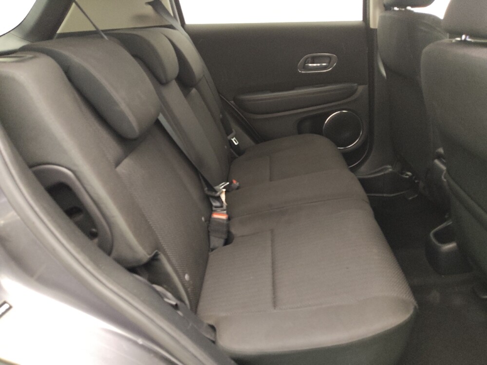 2018 Honda HR-V in Houston, TX 77034 - 18143974 19