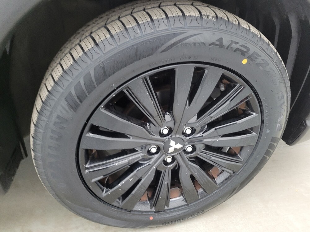 2020 Mitsubishi Outlander in Miamisburg, OH 45342 - 18143987 31