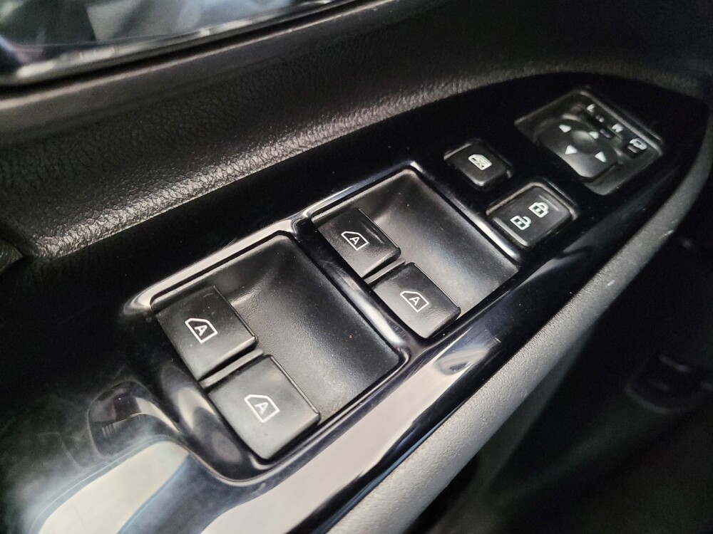 2020 Mitsubishi Outlander in Miamisburg, OH 45342 - 18143987 27