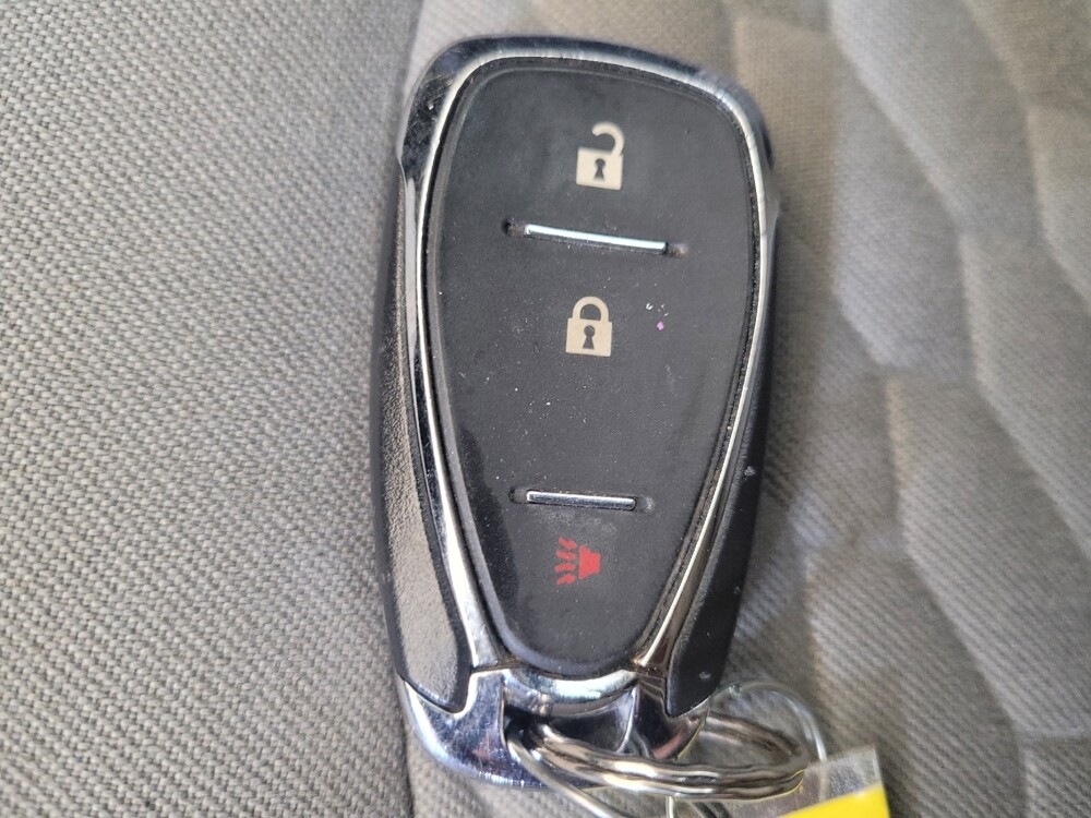 2021 Chevrolet Equinox in Toledo, OH 43617 - 18143988 32