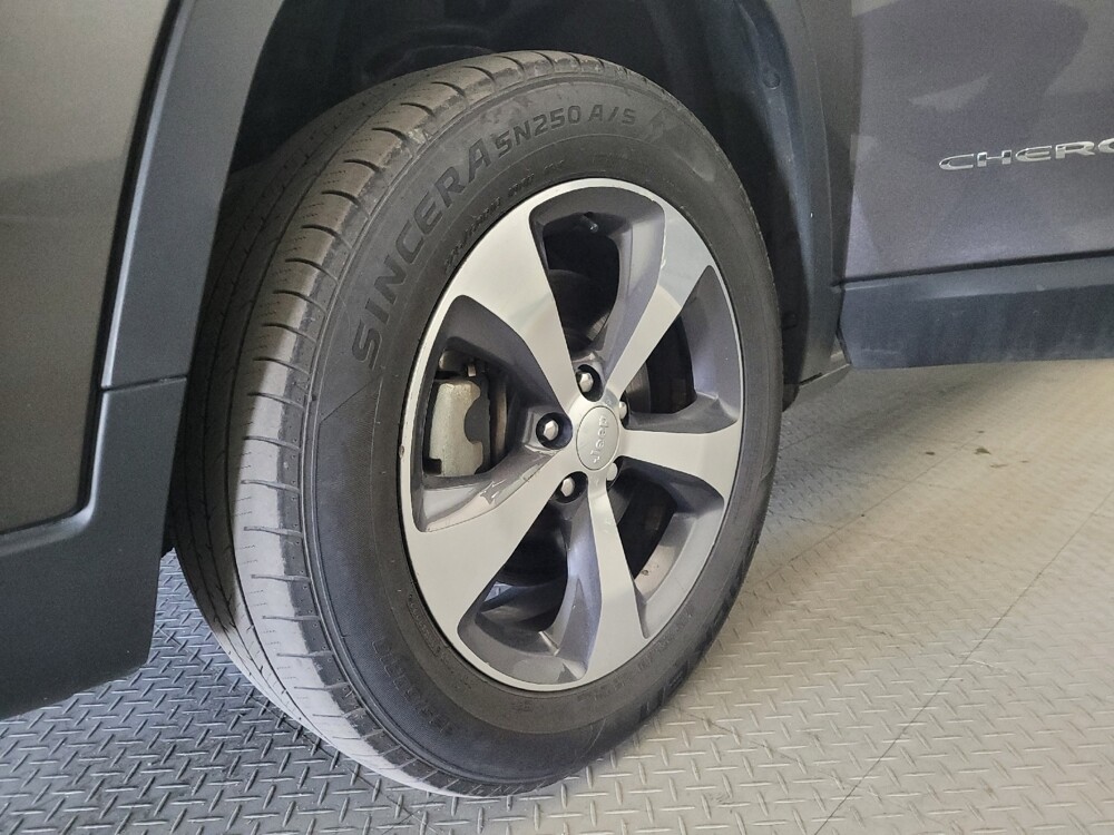 2019 Jeep Cherokee in Chesapeake, VA 23320 - 18143997 31