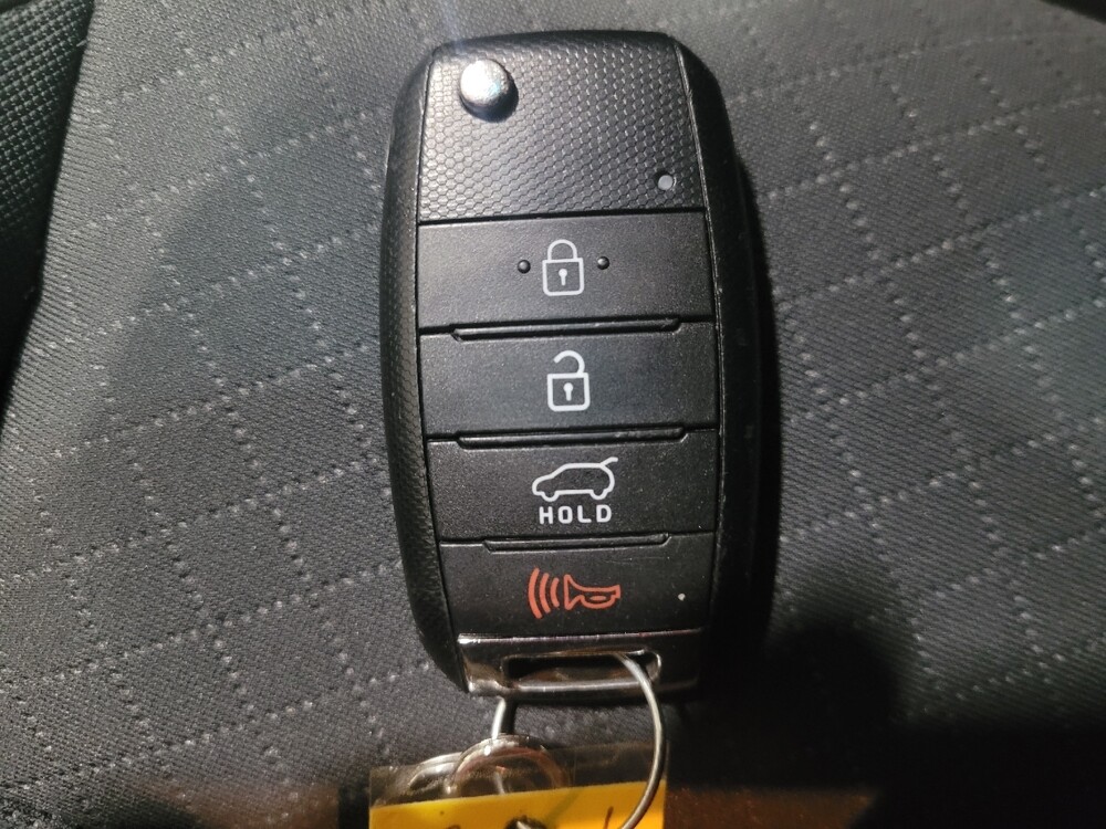 2020 Kia Sorento in Glen Burnie, MD 21061 - 18144003 32