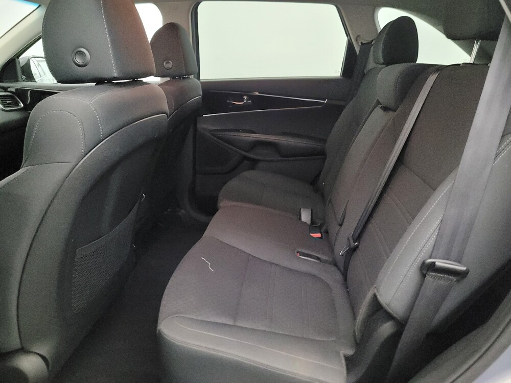 2020 Kia Sorento in Glen Burnie, MD 21061 - 18144003 18