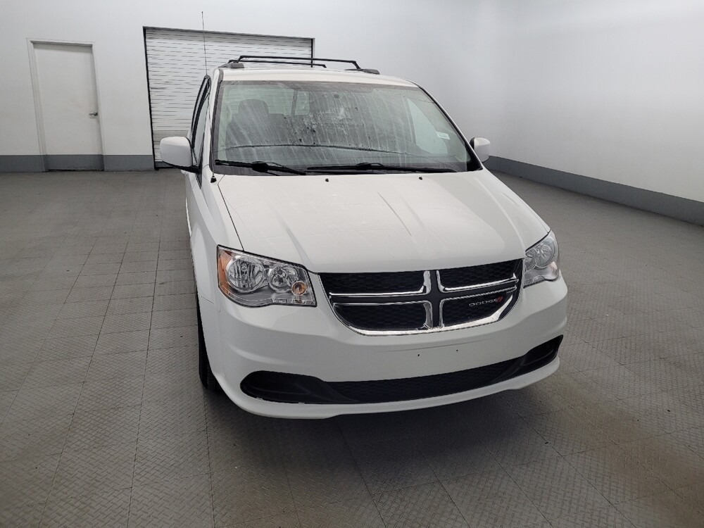 2015 Dodge Grand Caravan in Plymouth Meeting, PA 19462 - 18144005 14