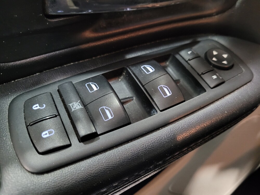 2015 Dodge Grand Caravan in Plymouth Meeting, PA 19462 - 18144005 27