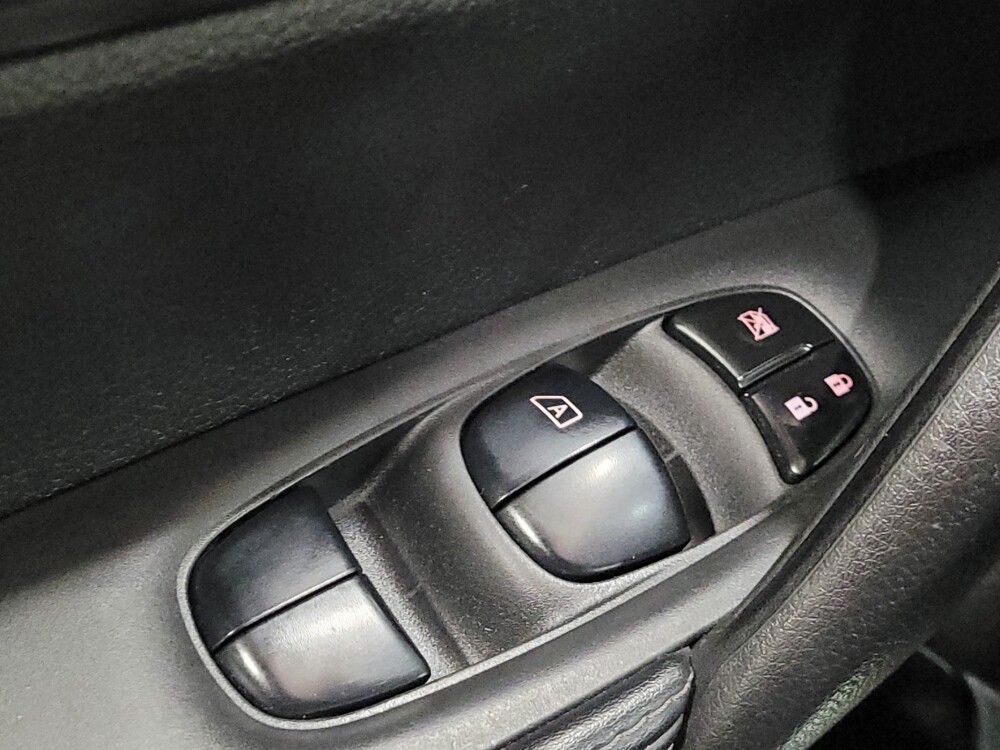 2019 Nissan Rogue Sport in Plymouth Meeting, PA 19462 - 18144006 27