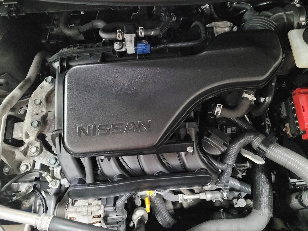 2019 Nissan Rogue Sport in Plymouth Meeting, PA 19462 - 18144006 30