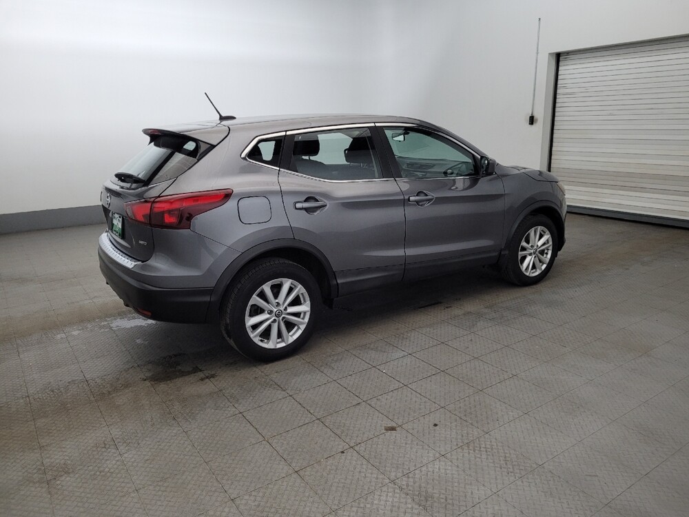 2019 Nissan Rogue Sport in Plymouth Meeting, PA 19462 - 18144006 10