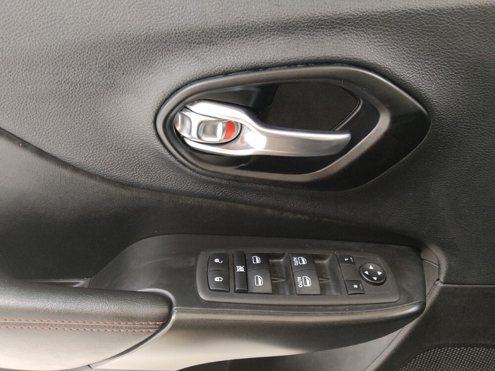 2022 Jeep Cherokee in St. Louis, MO 63136 - 18144019 27