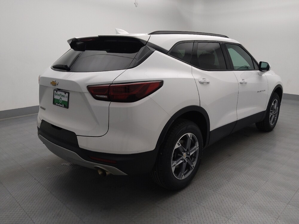 2024 Chevrolet Blazer in Springfield, MO 65807 - 18144022 9