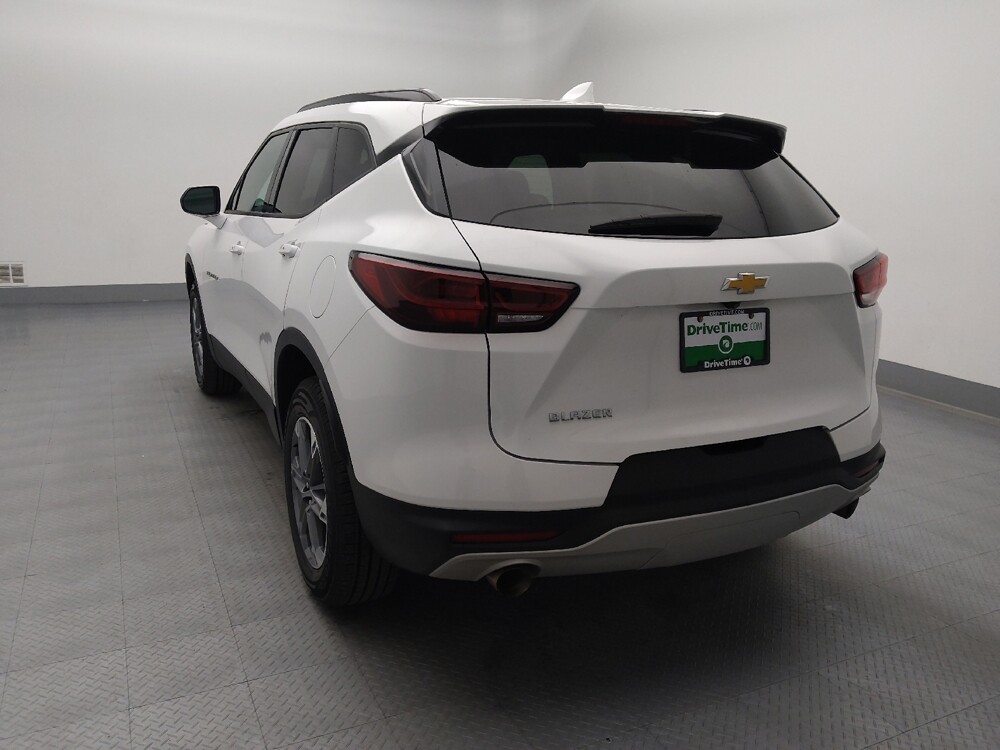 2024 Chevrolet Blazer in Springfield, MO 65807 - 18144022 6