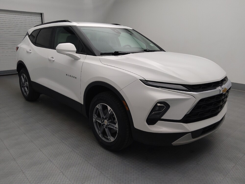 2024 Chevrolet Blazer in Springfield, MO 65807 - 18144022 11