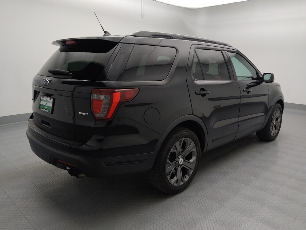 2018 Ford Explorer in Gladstone, MO 64118 - 18144024 10