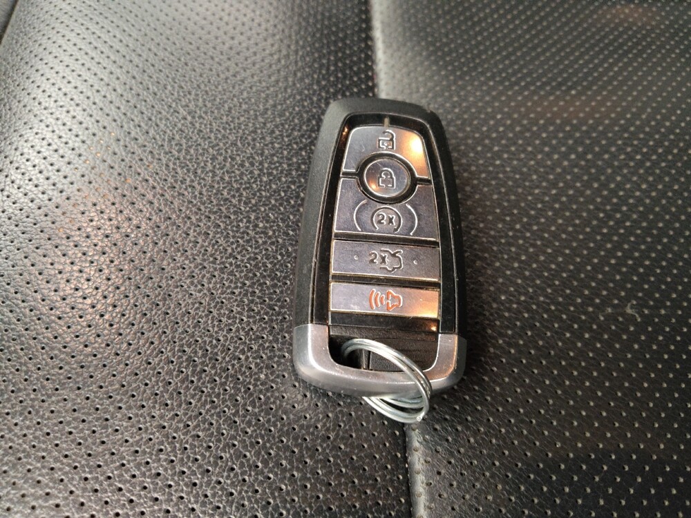 2018 Ford Explorer in Gladstone, MO 64118 - 18144024 32