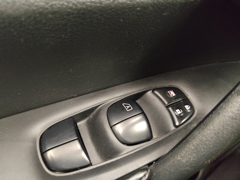 2018 Nissan Rogue in Lombard, IL 60148 - 18144031 27