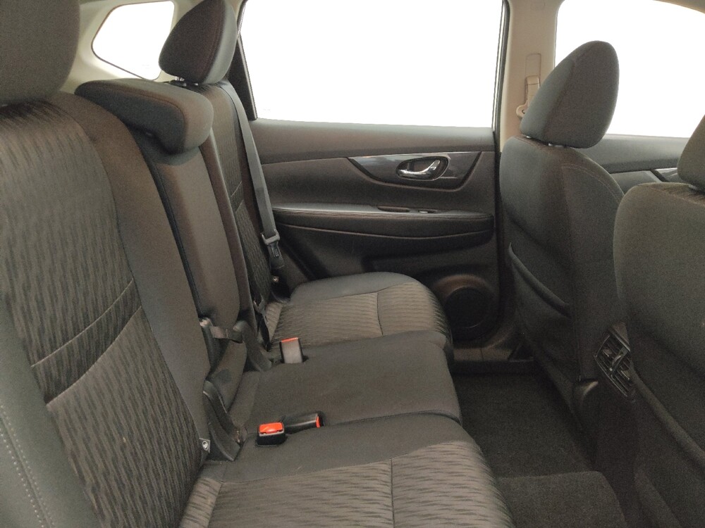 2018 Nissan Rogue in Lombard, IL 60148 - 18144031 19