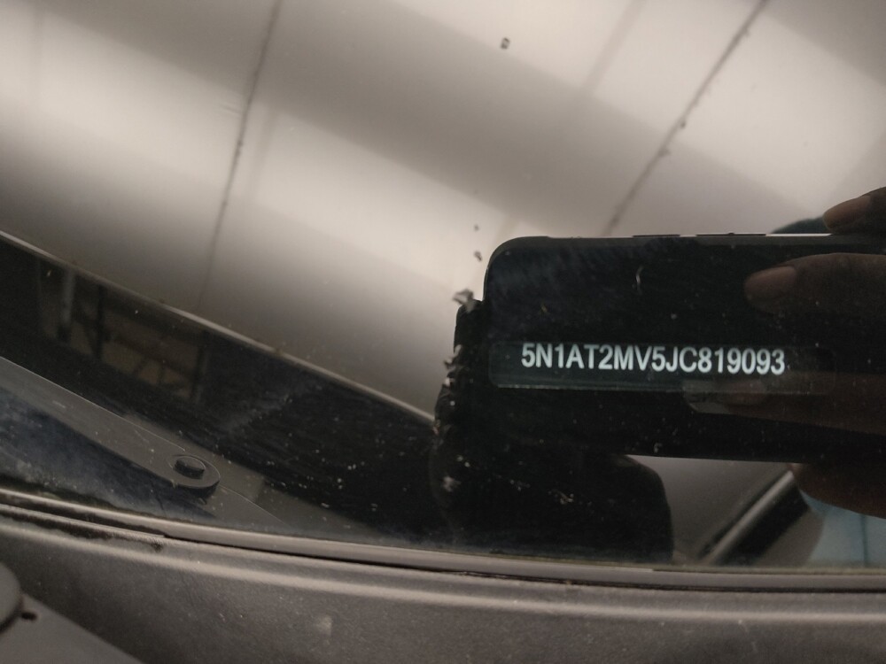 2018 Nissan Rogue in Lombard, IL 60148 - 18144031 33