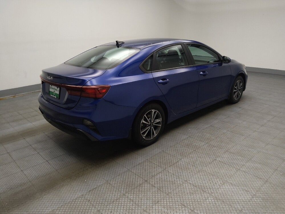 2023 Kia Forte in Des Moines, IA 50310 - 18144036 10