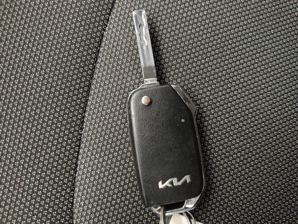 2023 Kia Forte in Des Moines, IA 50310 - 18144036 32