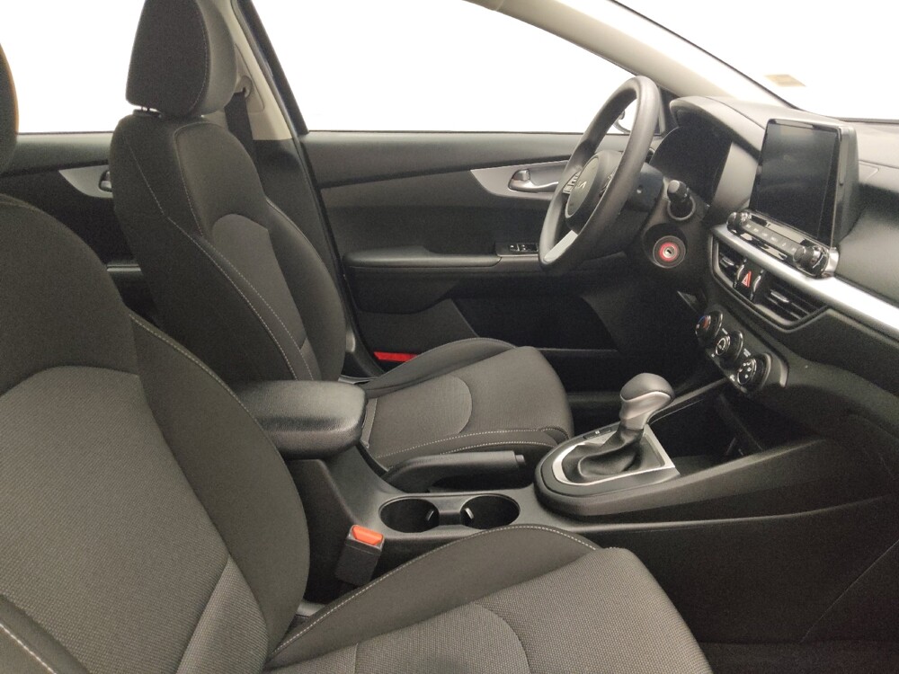 2023 Kia Forte in Des Moines, IA 50310 - 18144036 21