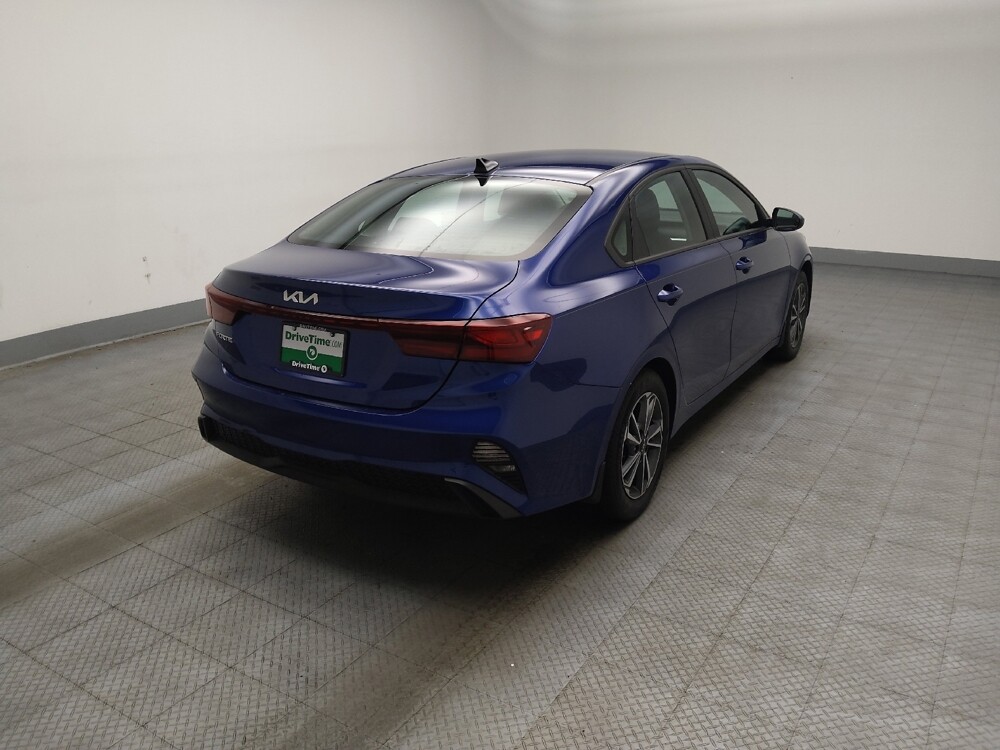 2023 Kia Forte in Des Moines, IA 50310 - 18144036 9