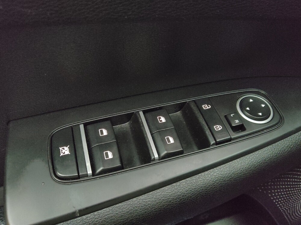 2023 Kia Forte in Des Moines, IA 50310 - 18144036 27