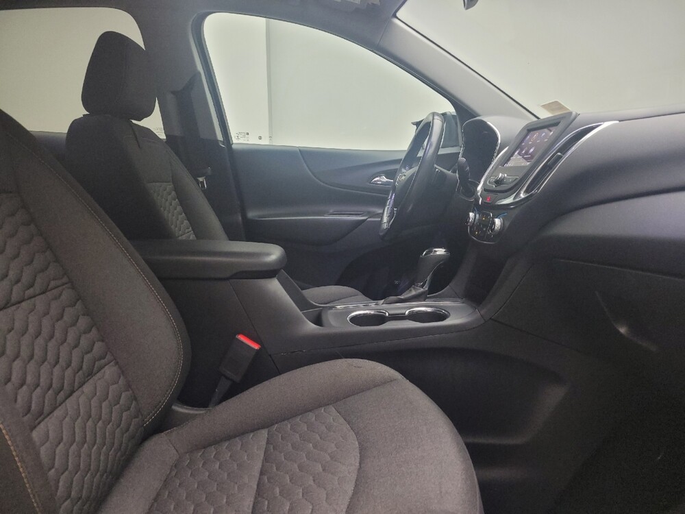 2021 Chevrolet Equinox in Grand Rapids, MI 49508 - 18144038 21