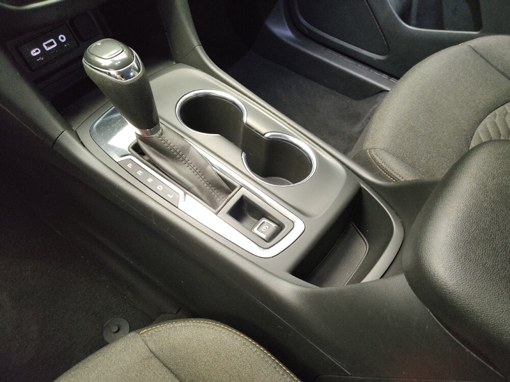 2021 Chevrolet Equinox in Grand Rapids, MI 49508 - 18144039 26