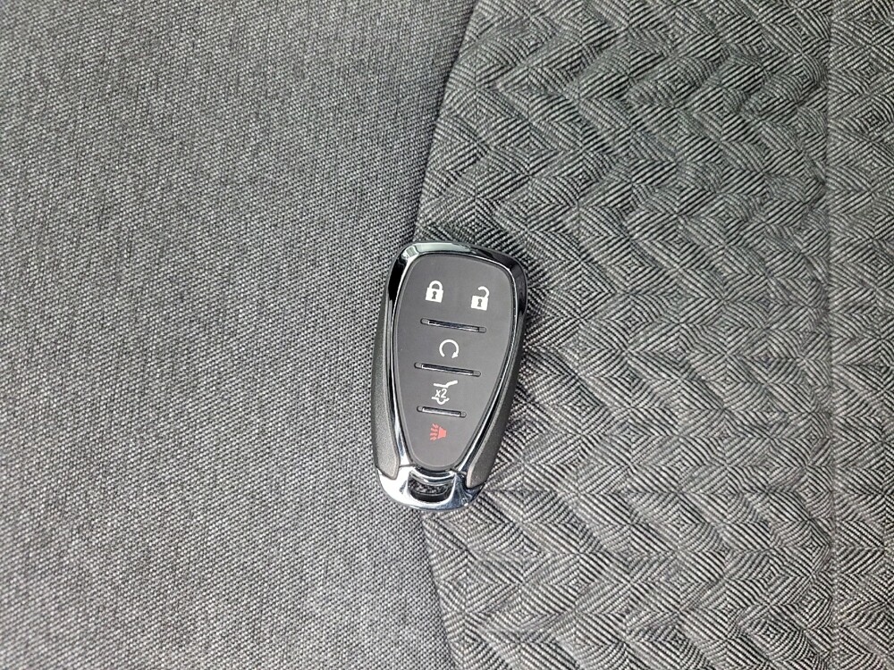 2024 Chevrolet Equinox in Grand Rapids, MI 49508 - 18144048 32