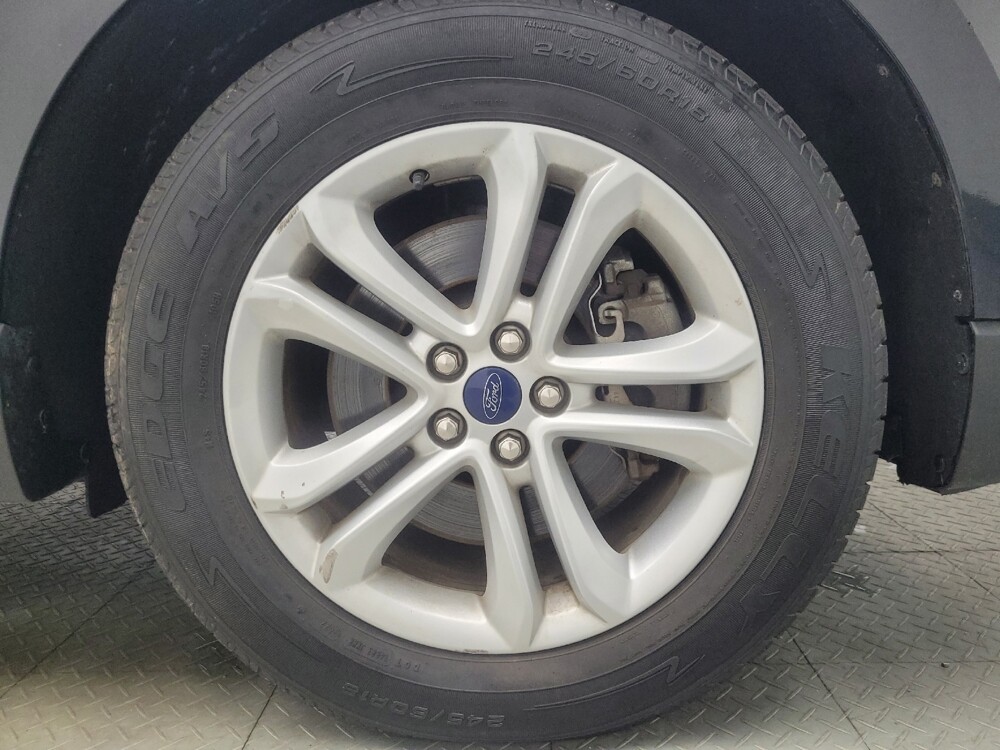 2020 Ford Edge in Louisville, KY 40258 - 18144049 31