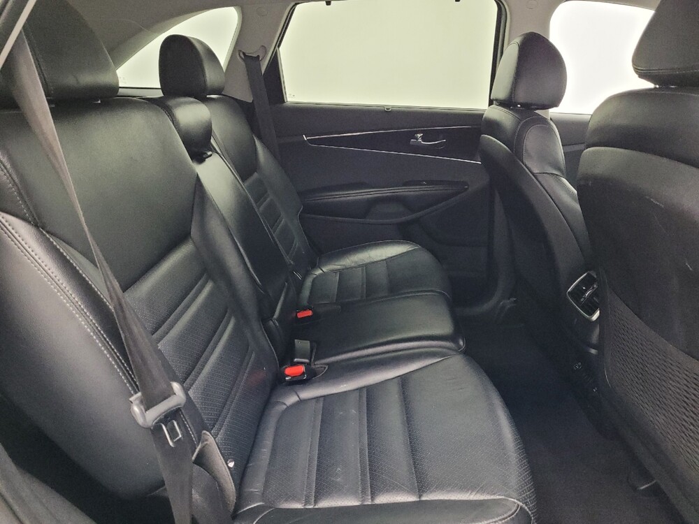 2018 Kia Sorento in Reno, NV 89502 - 18144055 19
